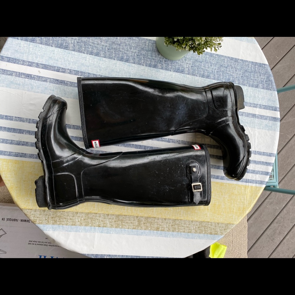 ✨Tall black hunter boots size 9 ✨